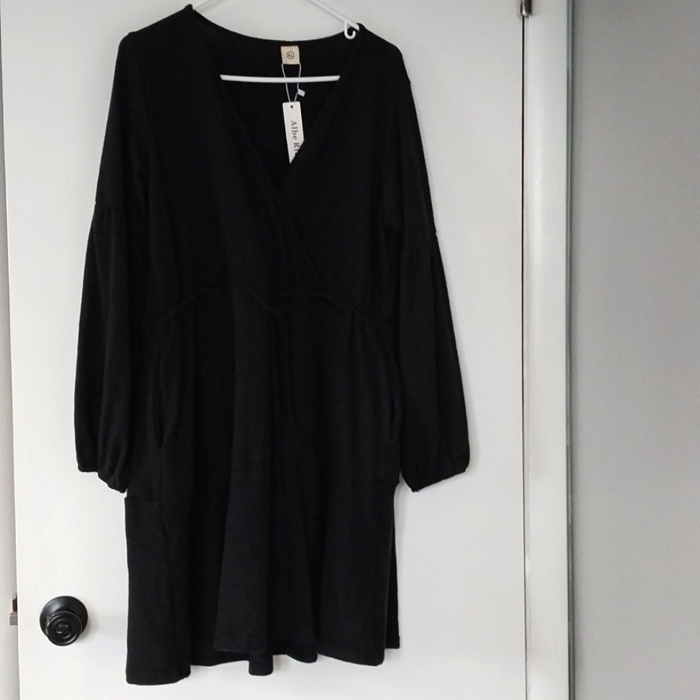 Wrap Style Balloon Sleeve Dress with Tie Waist and POCKETS